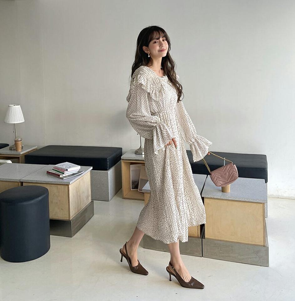 フリルビッグカラープリーツワンピース・全3色・b63206 レディース 【ops】【韓国 ファッション ワンピース ロング ロングワンピース 長袖 ラウンドネック ビッグカラー 小顔 フリル ボリューム シフォン ドット柄 シャーリング 体型カバー 春 夏】