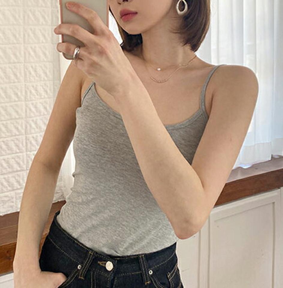 Uネックキャミソール・全4色・t63230 レディース 【tops】【韓国 ファッション トップス Tシャツ スリーブレス　キャミソール キャミ Uネック インナー カジュアル 上品 体型カーバー デイリー ベーシック スリム 春 夏】