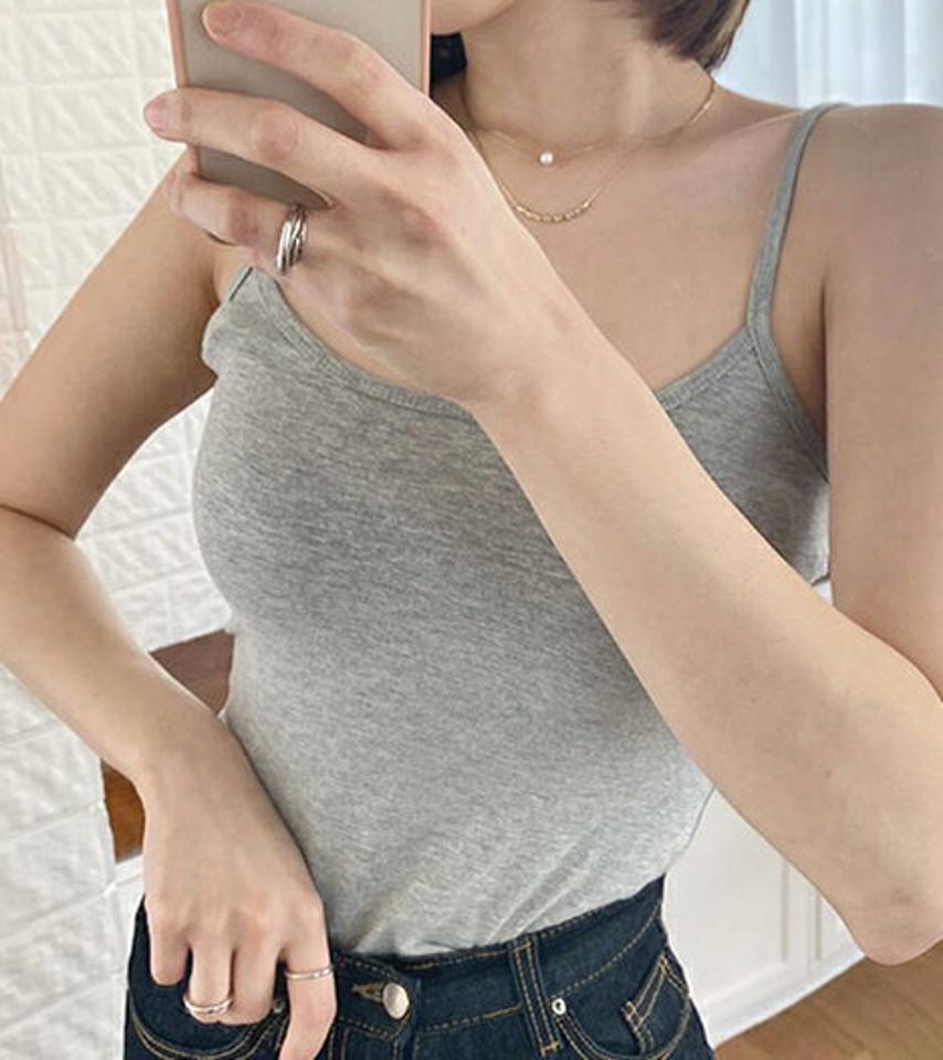 Uネックキャミソール・全4色・t63230 レディース 【tops】【韓国 ファッション トップス Tシャツ スリーブレス　キャミソール キャミ Uネック インナー カジュアル 上品 体型カーバー デイリー ベーシック スリム 春 夏】
