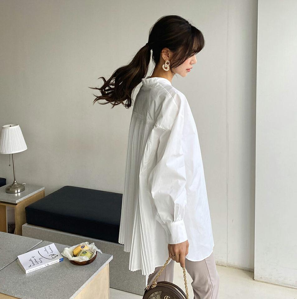 バックプリーツブラウス・全2色・b63239 レディース 【bl】【韓国 ファッション トップス ブラウス 長袖 上品 プリーツブラウス プリーツ ロングブラウス ルーズ ゆったり 体型カバー フェミニン カジュアル 春 夏】