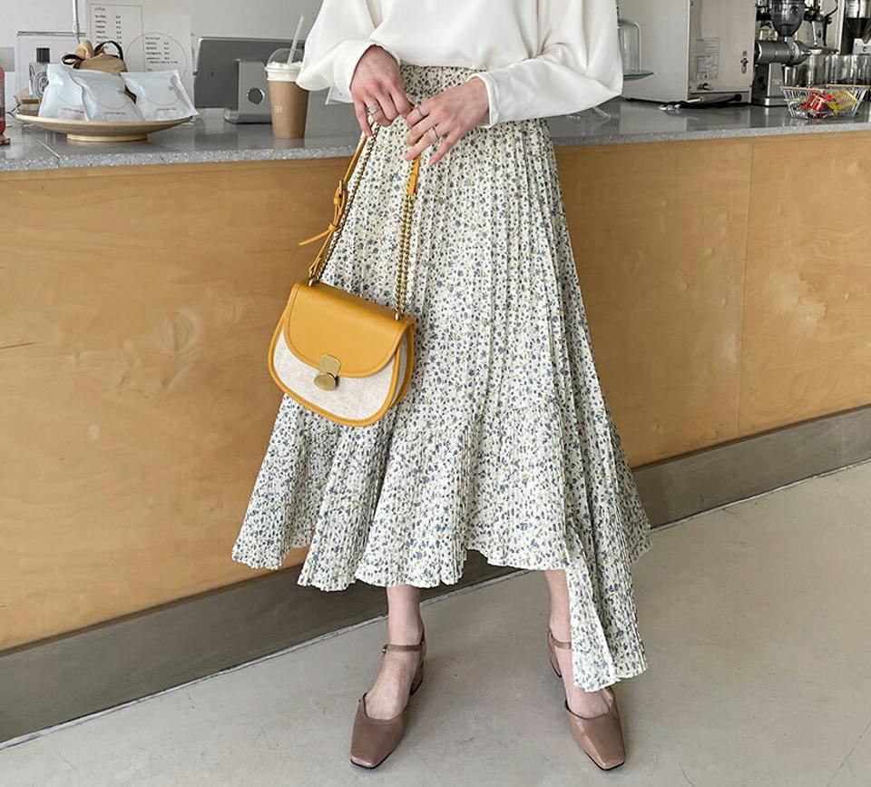アンバランスプリーツ小花柄スカート・全2色・b63236 レディース 【sk】【韓国 ファッション ボトムス スカート ロング ロングスカート 花柄 フラワー 小花柄 アンバランス プリーツ Aライン フレア 体型カバー カジュアル デイリー 上品 春 夏】