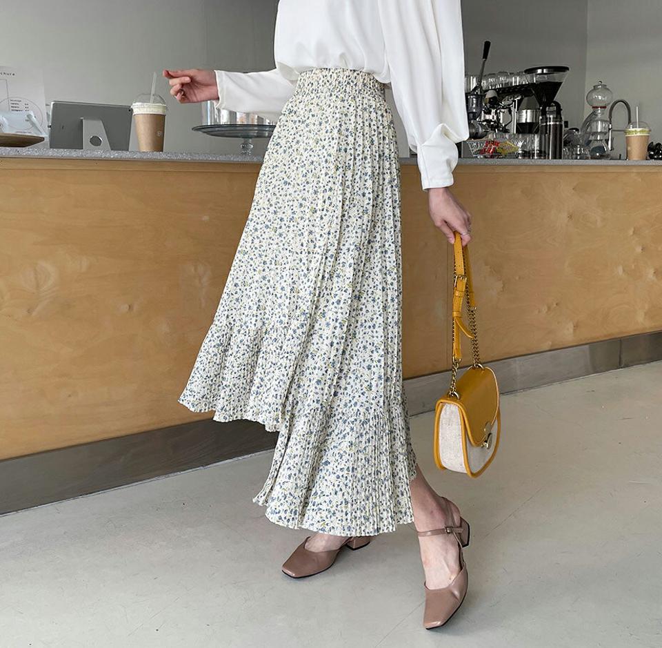 アンバランスプリーツ小花柄スカート・全2色・b63236 レディース 【sk】【韓国 ファッション ボトムス スカート ロング ロングスカート 花柄 フラワー 小花柄 アンバランス プリーツ Aライン フレア 体型カバー カジュアル デイリー 上品 春 夏】