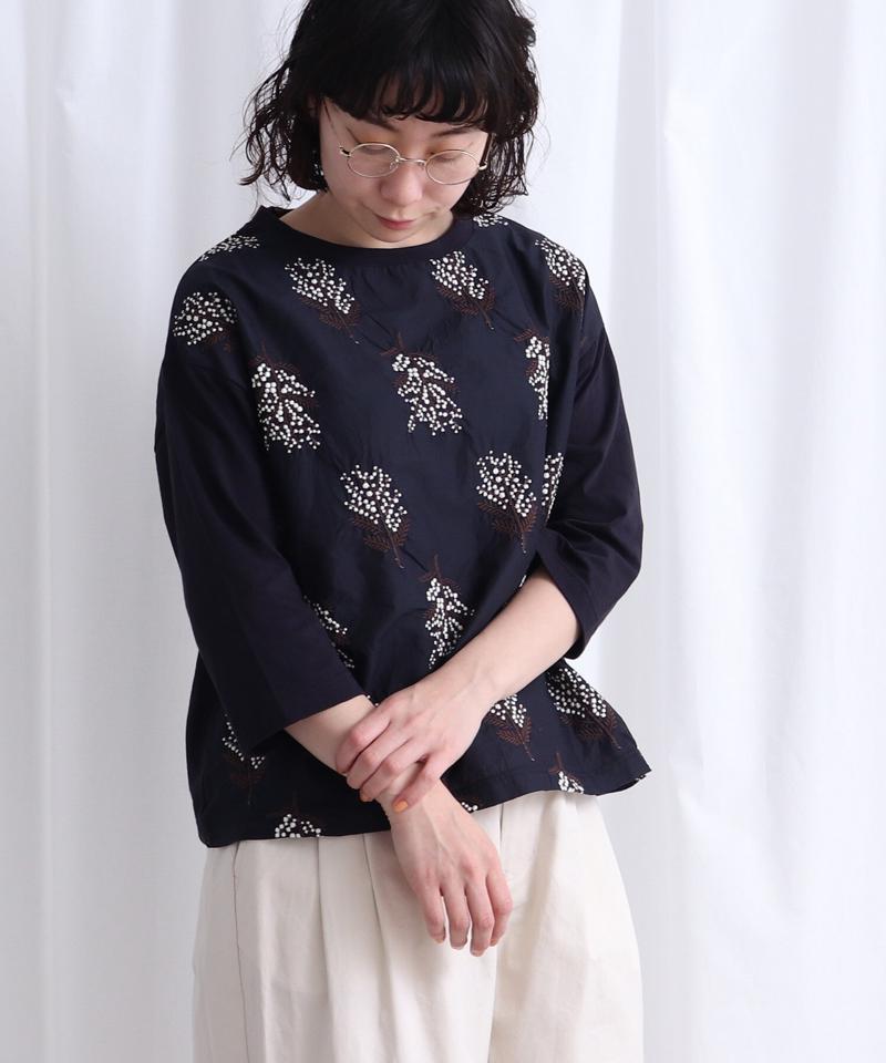 ○ミモザの花刺しゅう　7分袖プルオーバー（Lene non finito）