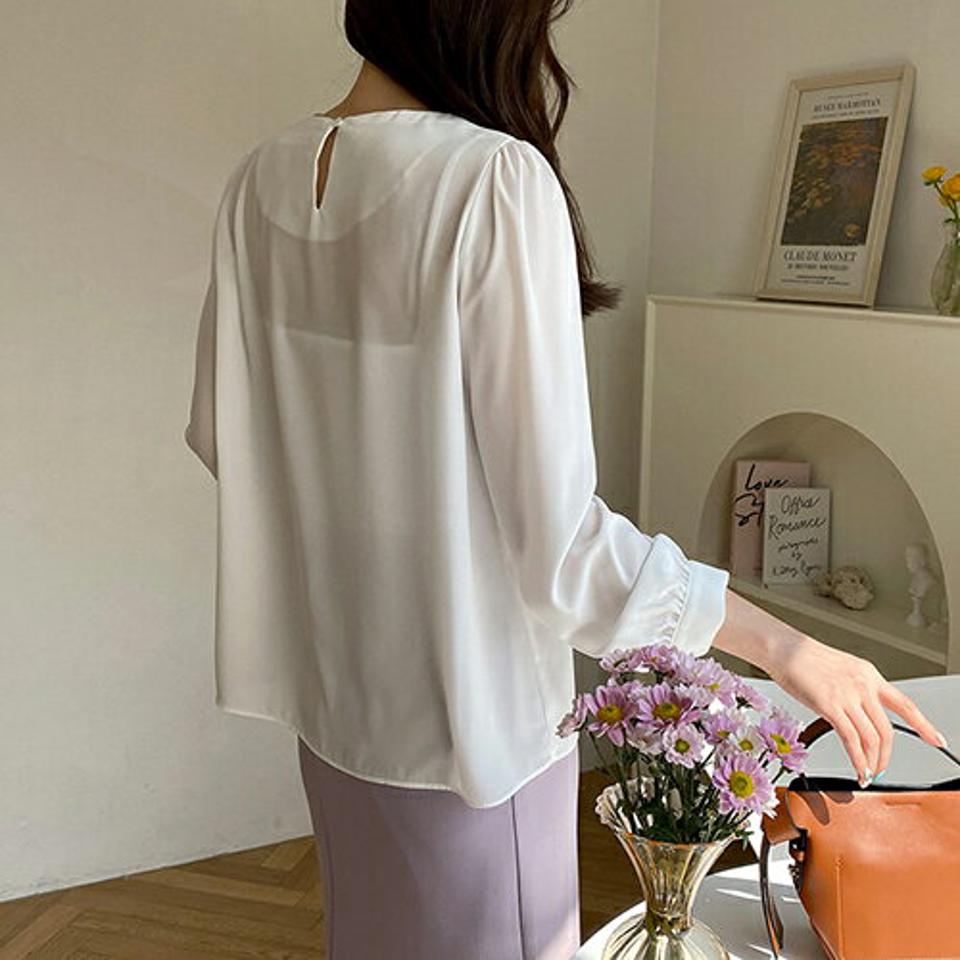 ネックボールチェーンブラウス・全2色・t67649 レディース 【bl】【トップス ブラウス 長袖 ボールチェーン 襟コンシャス シンプル 単色 無地 ユニーク 大人 春 秋 韓国 ファッション】【ハイホリHIHOLLI】