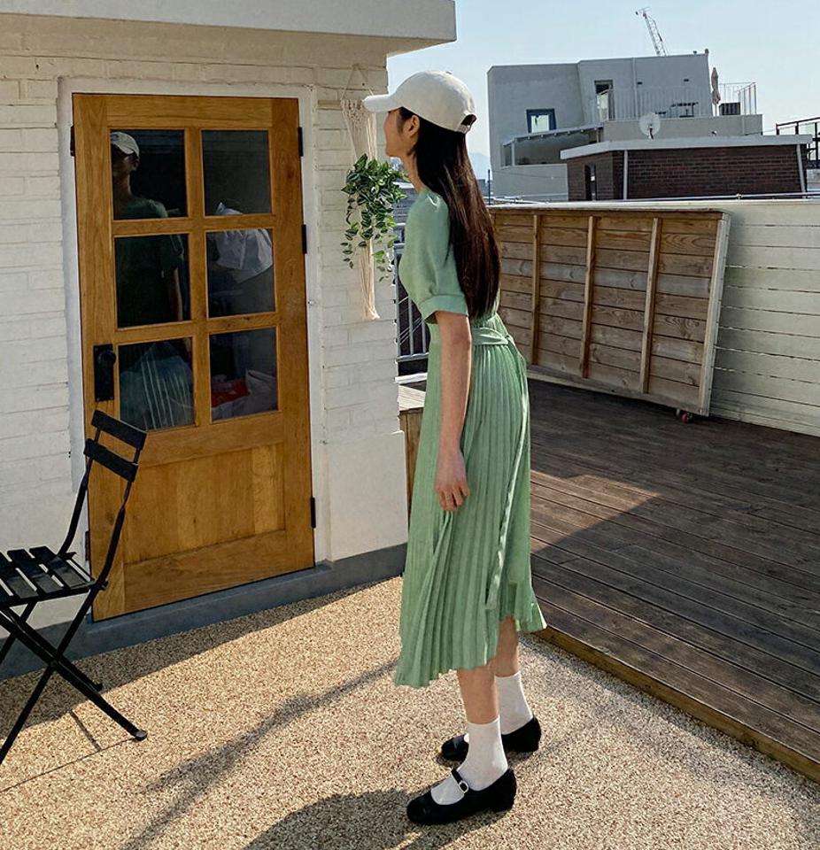 プリーツリボンワンピース・全3色・b64978 レディース 【ops】【韓国 ファッション ワンピース ロング ロングワンピース 半袖 プリーツ リボン ボリューム Aライン カジュアル フェミニン 体型カバー 春 夏】