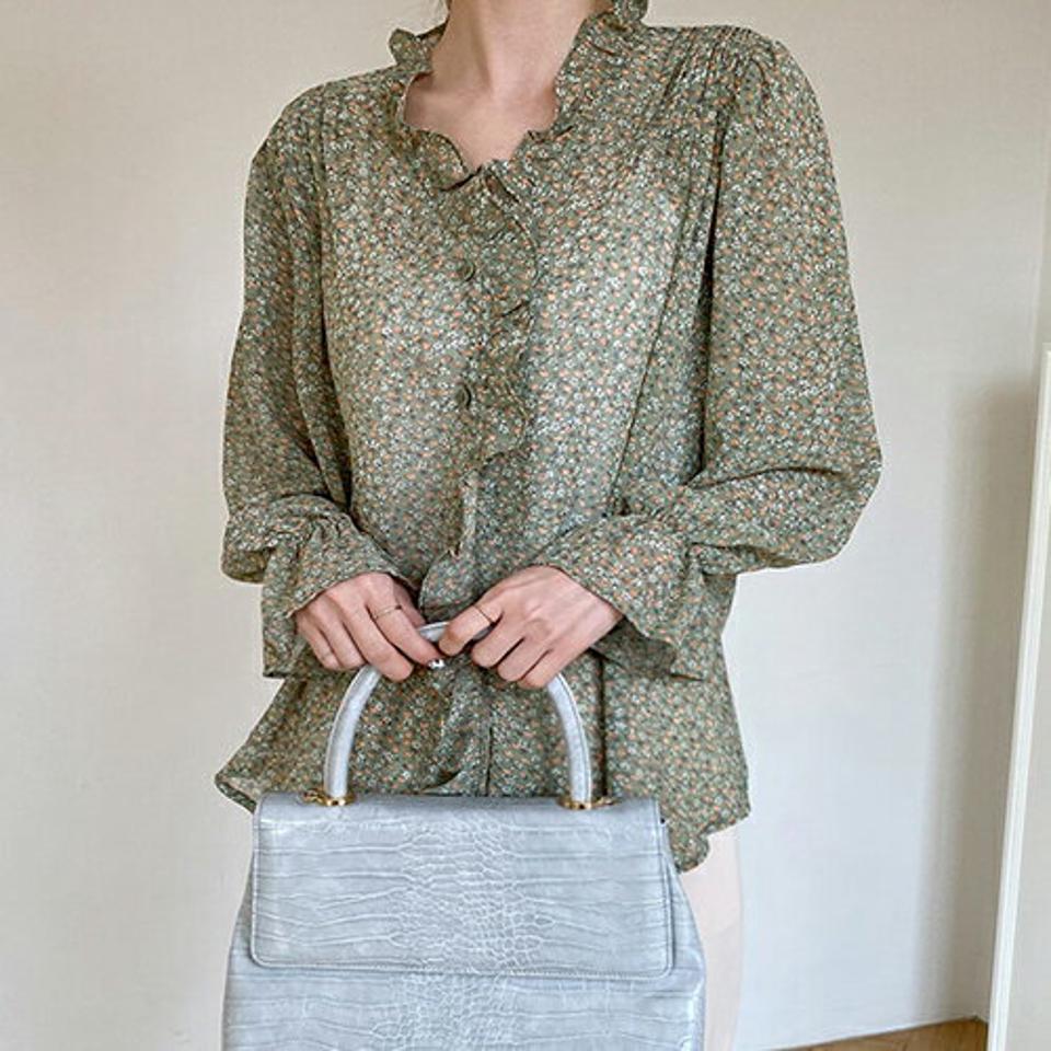 ≪人気商品再入荷≫Vネックフリル花柄ブラウス・全2色・b67650 レディース 【bl】トップス ブラウス 長袖 小花柄 花柄 フラワー Vネック フリル 襟コン フリルネック 可愛い かわいい ガーリー 春 秋 韓国ファッション ハイホリHIHOLLIfw