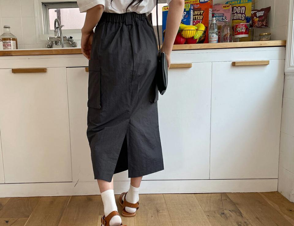 ポケットスカート・全3色・t63715 レディース 【sk】【韓国 ファッション ボトムス スカート ロング ロングスカート シンプル 無地 サイドポケット Hライン スリット ガーリー カジュアル デイリー 体型カバー 細身 春 夏】【NIJU】