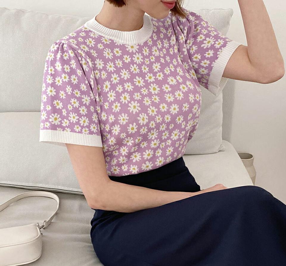 【全品10%OFF】フローラル半袖ニット・全3色・b57129 レディース 【tops】【韓国 ファッション トップス ニット 半袖 カジュアル 花柄 フラワー パターン ラウンドネック 配色 パフスリーブ パフ スリム 細身 体型カバー フェミニン ベーシック 春 夏】