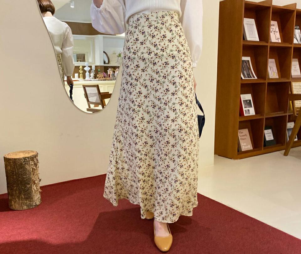 フローラルAラインスカート・全3色・t57131 レディース 【sk】【韓国 ファッション ボトムス スカート ロング ロングスカート フェミニン シフォン Aラインスカート フローラル パターン 花柄 フラワー Aライン 体型カバー カジュアル 春 夏】【fw】