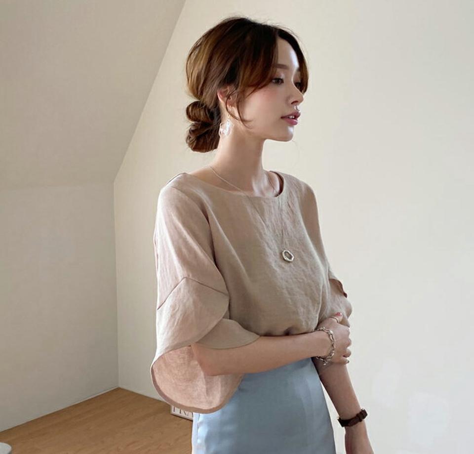 【全品10%OFF】ラッフルスリーブブラウス・全3色・t67686 レディース 【bl】【トップス ブラウス 半端丈 ラッフル 単色 無地 シンプル 大人 可愛い かわいい オフィスカジュアル 七分丈 七分袖 7分丈 7分袖 春 秋 韓国 ファッション】【ハイホリHIHOLLI】