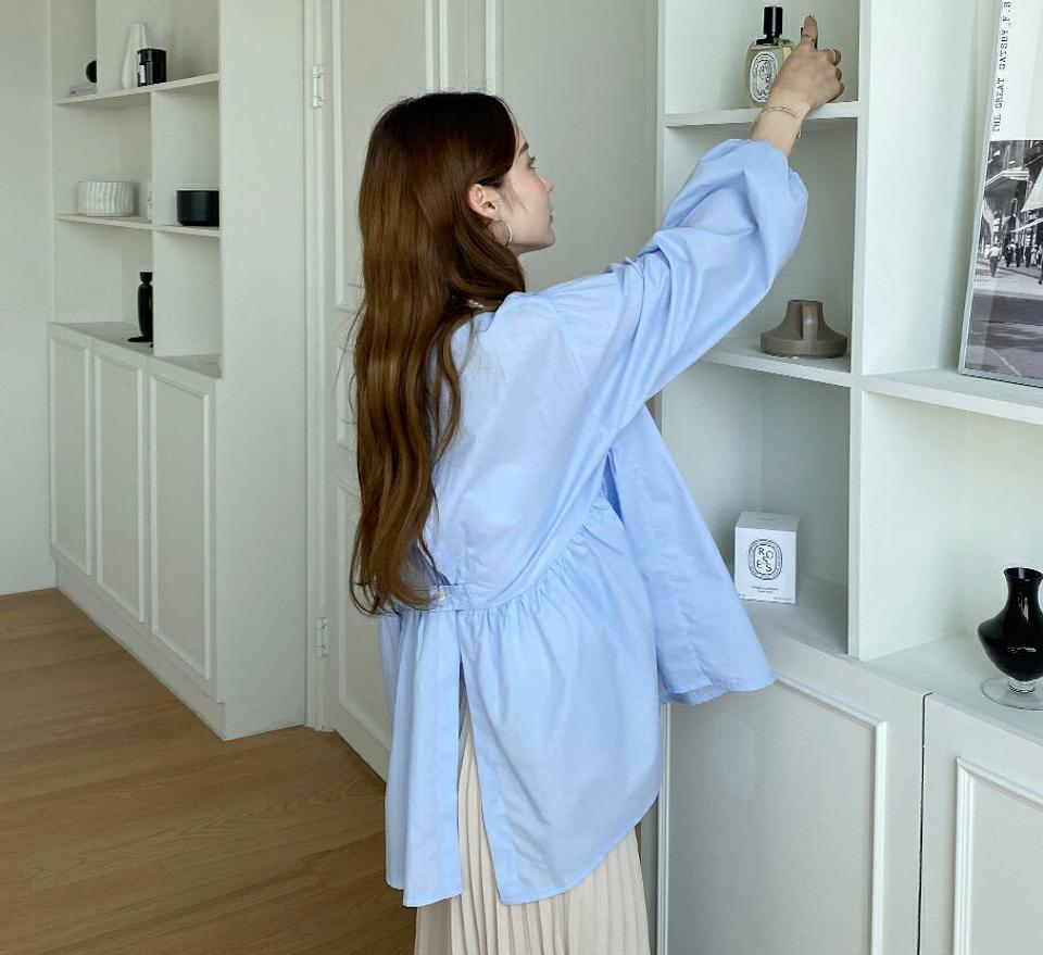 バックリボンフレアブラウス・全2色・t67689 レディース 【bl】【トップス ブラウス 長袖 フレア フレアブラウス フレアトップス 単色 無地 シンプル 体型カバー 春 秋 韓国 ファッション】【ハイホリHIHOLLI】