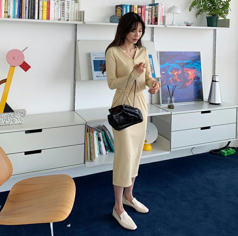 Vネックカーディガン&スカートSET・全4色・t65135 レディース 【ops】【韓国 ファッション ワンピース ロング ロングワンピース 長袖 カーディガン スカート セット Vネック クロップド丈 Hライン デコルテ フェミニン 体型カバー 春 夏】