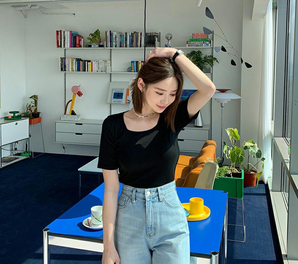 スクエアリブTシャツ・全4色・t65155 レディース 【tops】【韓国 ファッション トップス Tシャツ 半袖 スクエアネック リブ スリム フィット シンプル デコルテ カジュアル 体型カーバー デイリー ベーシック 春 夏】