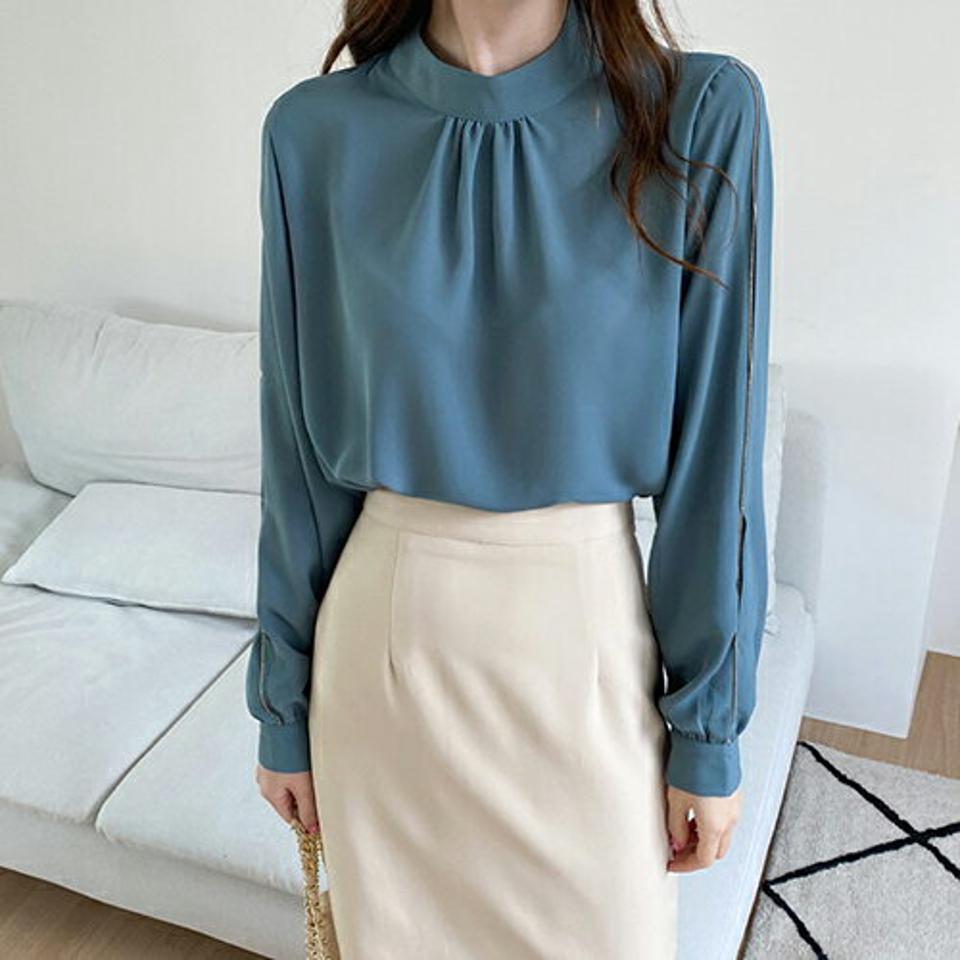 ゴールドチェーンブラウス・全4色・b67627 レディース 【bl】【トップス　ブラウス ゴールド チェーン 長袖 ハーフネック ギャザー 単色 シンプル 大人 春 秋 韓国 ファッション】【ハイホリHIHOLLI】