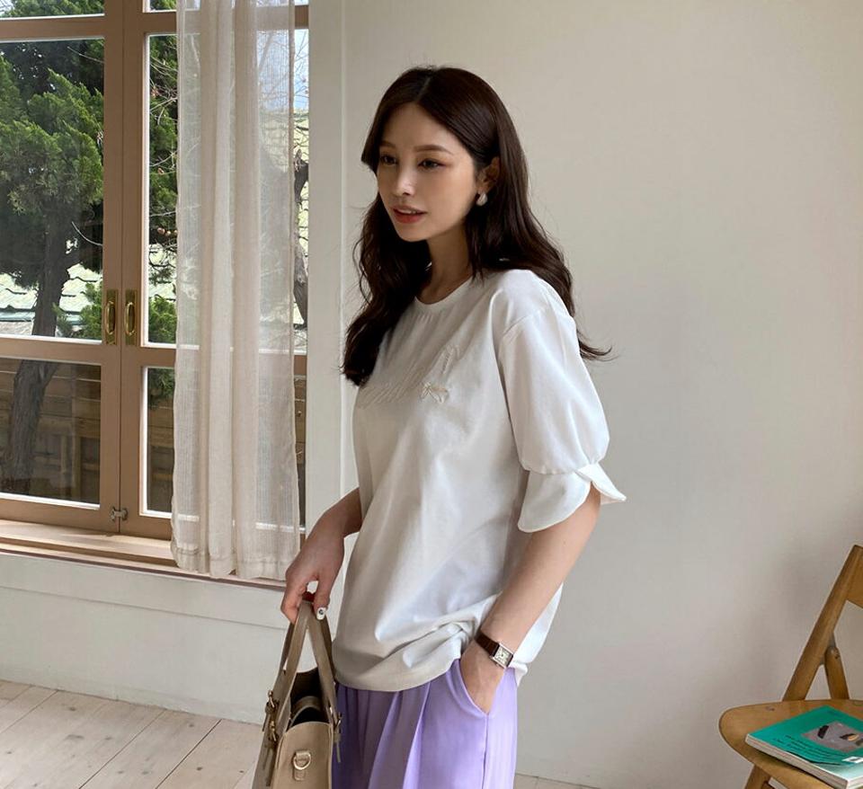 刺繍フリルスリーブTシャツ・全3色・b67720 レディース 【tops】【トップス Tシャツ 半袖 半端丈 ハーフスリーブ フリル 刺繍 ロゴ レタリング カジュアル ラフ かわいい 春 夏 秋 韓国 ファッション】【ハイホリHIHOLLI】