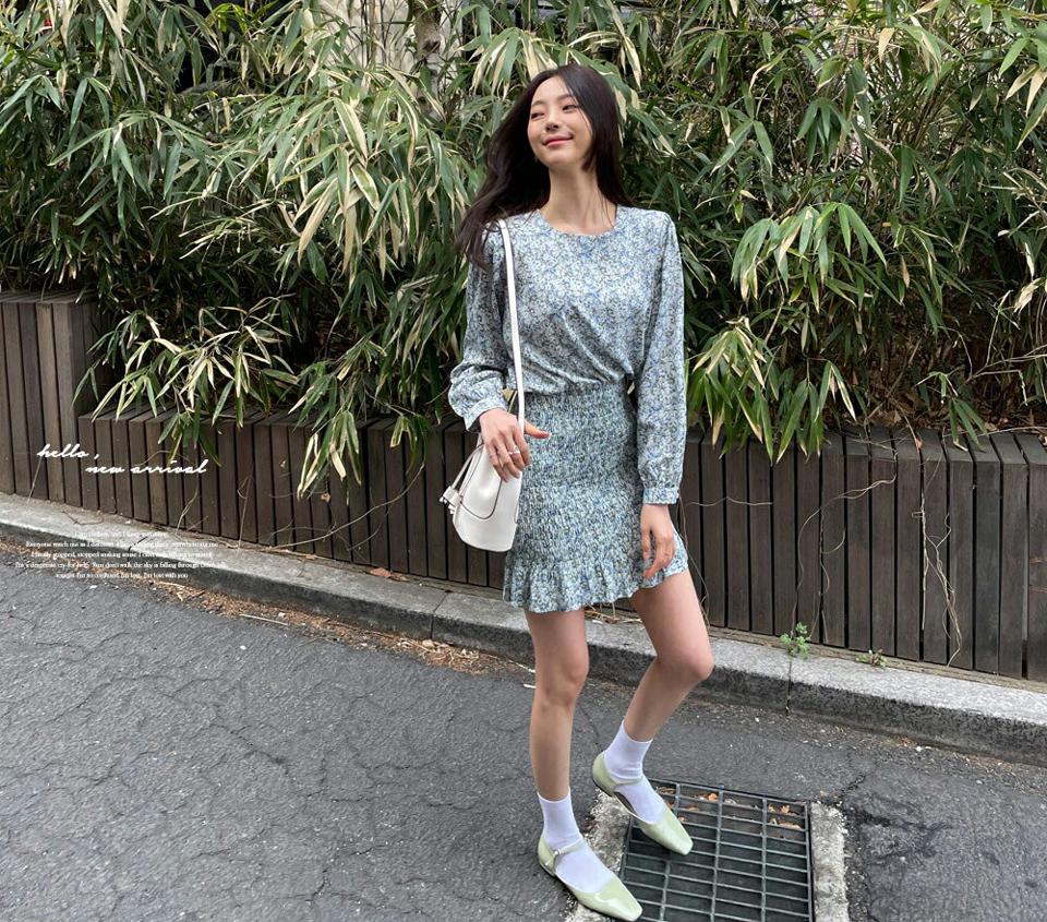 シャーリング花柄ミニワンピース・全3色・t61844 レディース 【ops】【韓国 ファッション ワンピース ミニ ミニワンピース 長袖 ラウンドネック 花柄 フラワー パターン シャーリング 小花柄 体型カバー フェミニン カジュアル 夏 春】【fw】