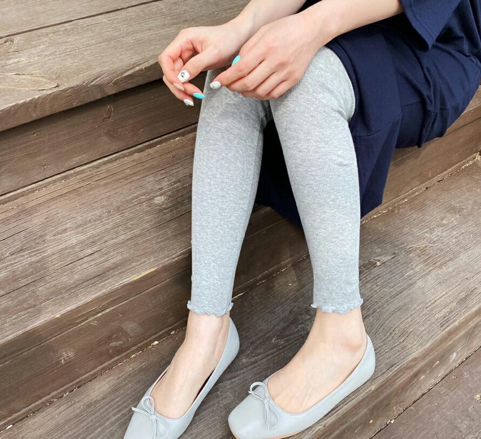 ウェーブヘムレギンス・全4色・t67759 レディース 【pt】 レギンス パンツ ズボン ロングパンツ ウェーブ 単色 無地 シンプル 可愛い かわいい 春 秋 韓国ファッション ハイホリHIHOLLI