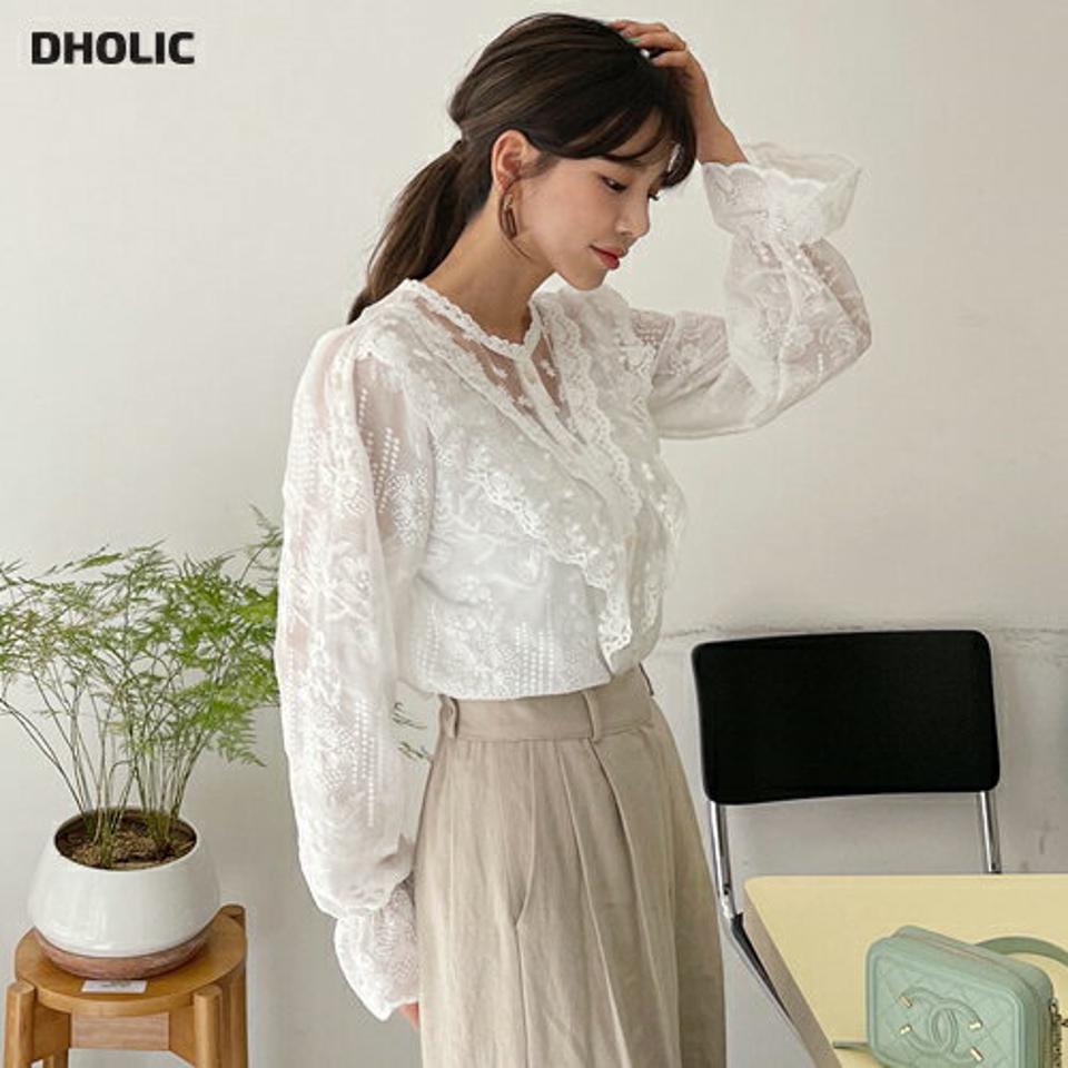 シアーレースフリルブラウス・全4色・e63290 レディース 【bl】【韓国 ファッション トップス ブラウス 長袖 シアー レース 上品 花柄 フラワー パターン 刺繍 フリル Vネック 体型カバー フェミニン 夏 春】