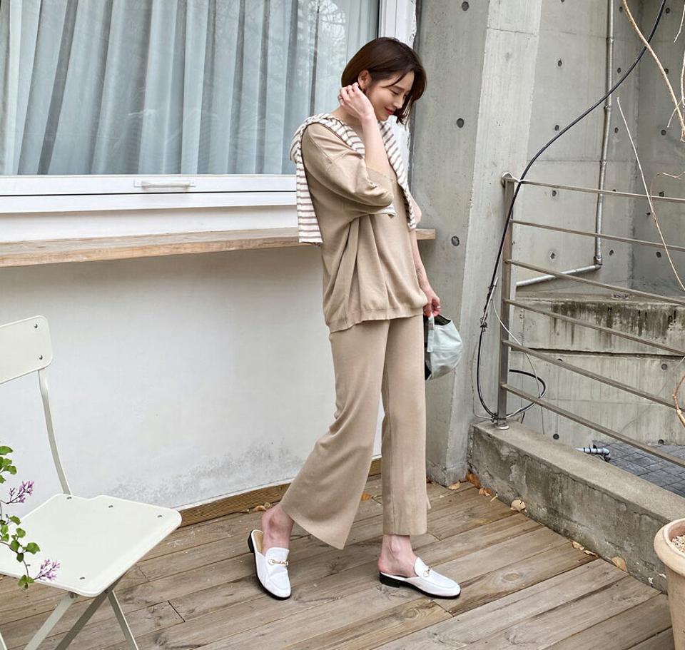 パフニット&ワイドパンツSET・全4色・b63277 レディース 【pt】【韓国 ファッション ボトムス ロング ロングパンツ やわらかい ニット セットアップ ラウンドネック パフスリーブ 美脚 体型カーバー 10分丈 十分丈 カジュアル デイリー 夏 春】