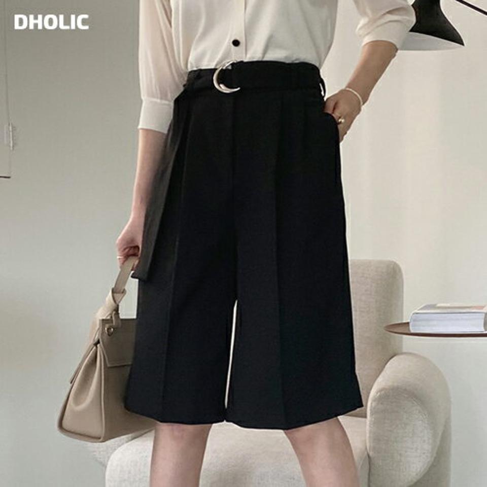 【只今10%OFF】ベルト付ハーフスラックス・全2色・t67803 レディース 【pt】 パンツ ズボン ハーフパンツ 半ズボン ハーフスラックス ベルト 単色 無地 シンプル ベーシック きれいめ 大人 バミューダパンツ 春 夏 秋 韓国 ファッション ハイホリHIHOLLI