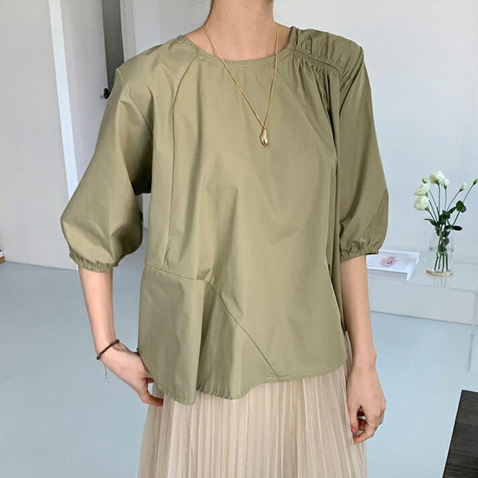 ショルダーギャザーブラウス・全3色・b67794 レディース 【bl】【トップス ブラウス 七分丈 七分袖 7分丈 7分袖 ギャザー シンプル カジュアル アンバランス 春 秋 韓国 ファッション】【ハイホリHIHOLLI】