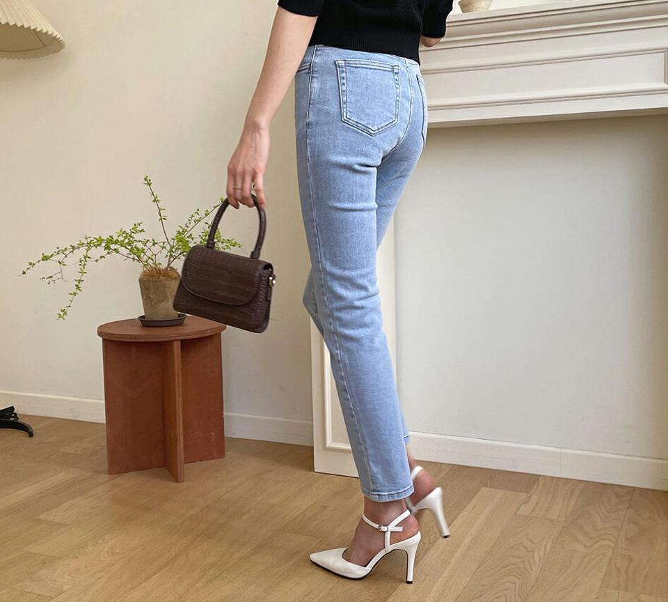 スキニーデニムパンツ・全1色・t65054 レディース 【pt】 韓国 ファッション ボトムス ロング ロングパンツ デニム デニムパンツ スリム ストレート スキニー スキニーデニム 美脚 体型カーバー 10分丈 十分丈 カジュアル デイリー 夏 春