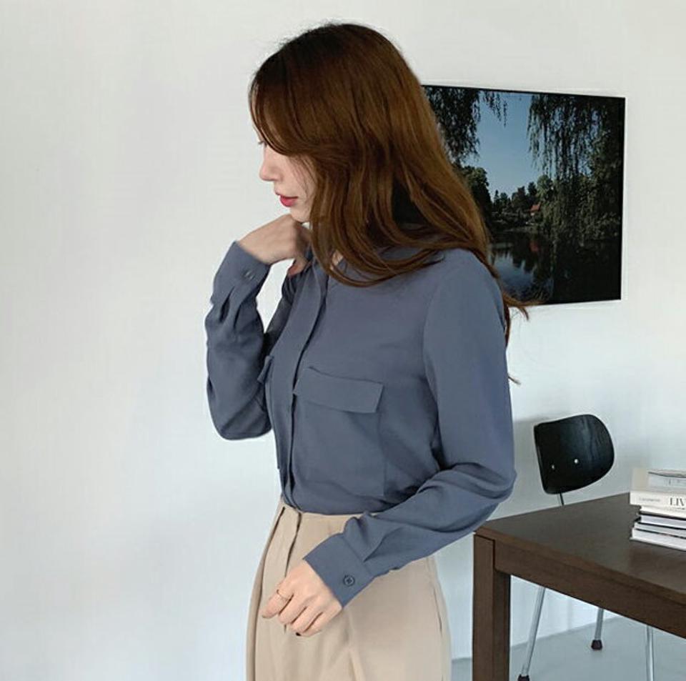 カラーフラップポケットブラウス・全5色・t67792 レディース 【bl】【トップス ブラウス 長袖 フラップポケット 単色 無地 シンプル ベーシック 大人 オフィスカジュアル 春 秋 韓国 ファッション】【ハイホリHIHOLLI】