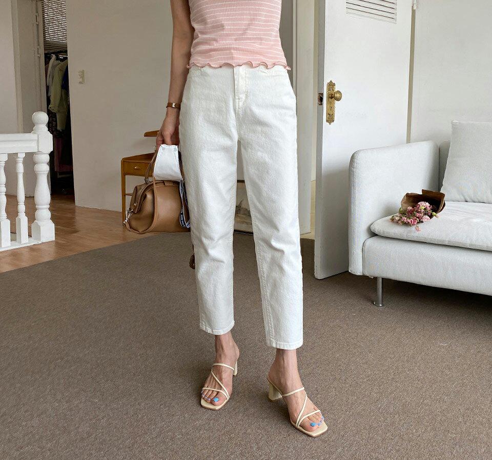 マスクストラップ付ストレートパンツ・全3色・t57200 レディース 【pt】【韓国 ファッション ボトムス ロング ロングパンツ マスクストラップ セット テーパード スリム ストレート 美脚 体型カーバー 10分丈 十分丈 カジュアル デイリー 夏 春】