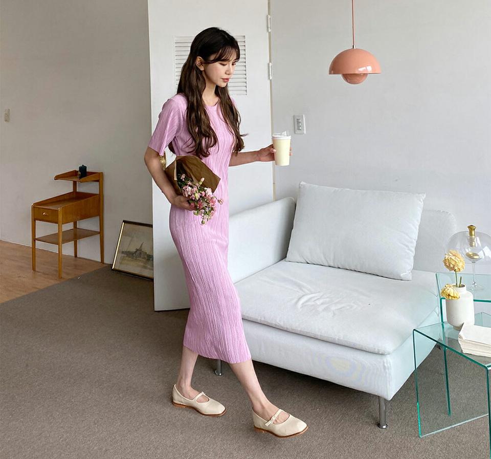 プリーツスリムワンピース・全4色・t57183 レディース 【ops】 韓国ファッション ワンピース ロングワンピース 半袖 プリーツ スリム フィット フェミニン プリーツワンピース スリット カジュアル 夏 春