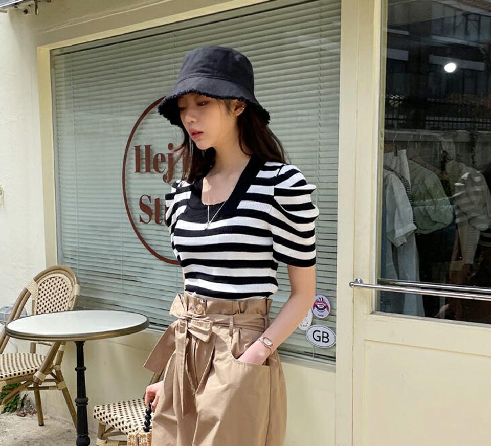 【只今10%OFF】2TYPEスクエアリブニット・全4色・t57177 レディース 【tops】【韓国 ファッション トップス ニット 半袖 カジュアル スリム フィット リブ スクエアネック 無地 ストライプ デコルテ 細身 体型カバー フェミニン ベーシック 夏 春】