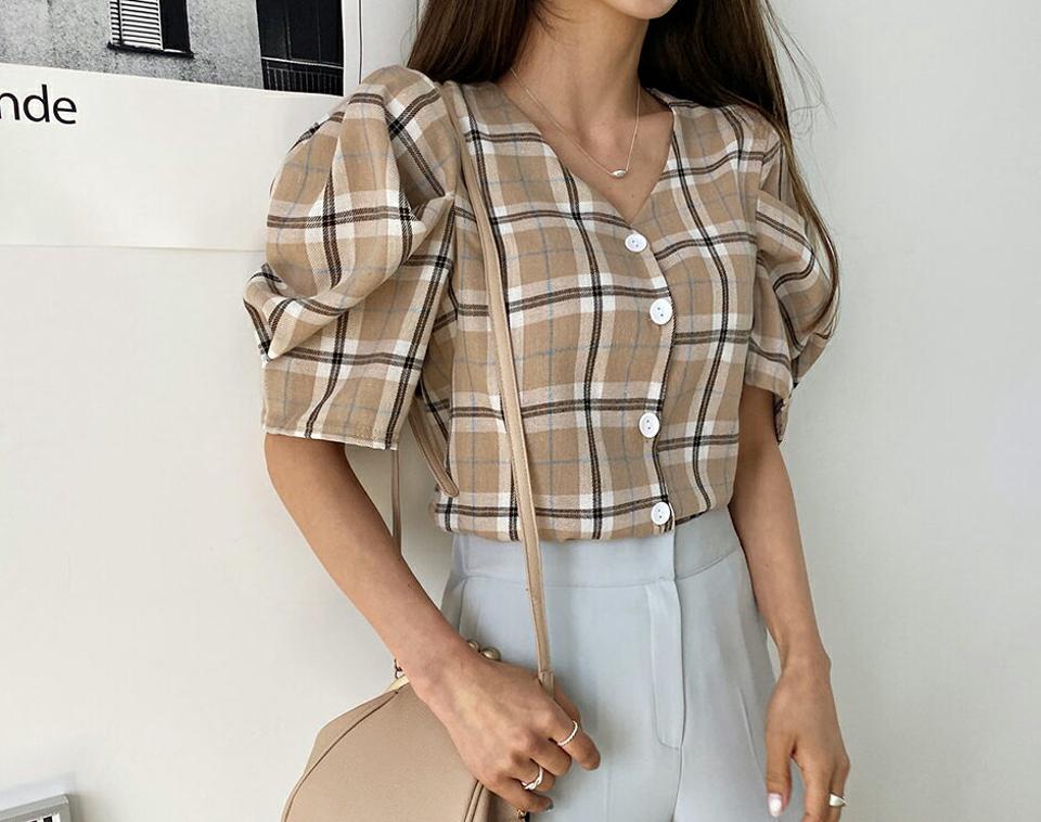 Vネックチェックブラウス・全3色・t65174 レディース 【bl】【韓国 ファッション トップス ブラウス 半袖 Vネック デコルテ チェック柄 パフハーフスリーブ ルーズ 体型カバー 夏 春】
