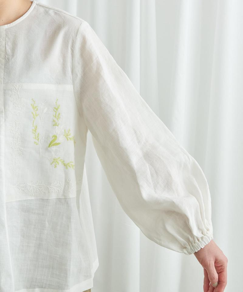 小さなチューリップ刺繍　パッチワークブラウス（Lene non finito）