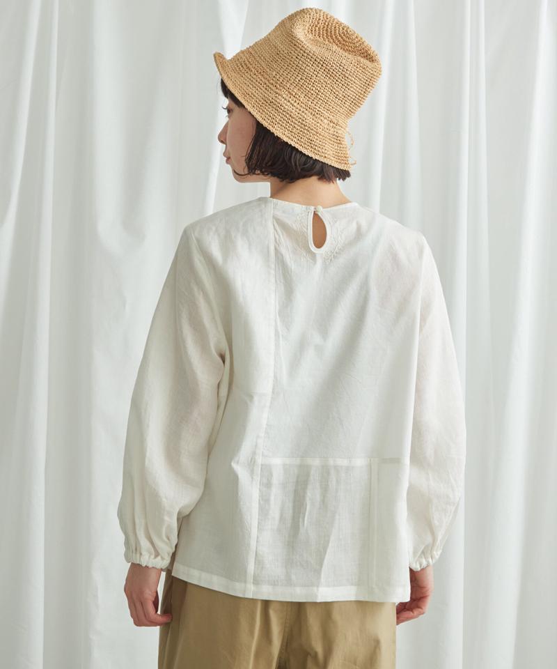 小さなチューリップ刺繍　パッチワークブラウス（Lene non finito）