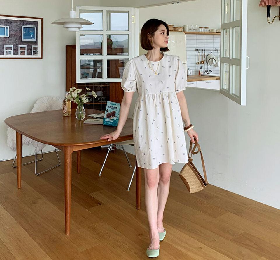 花柄フレアミニワンピース・全3色・t61882 レディース 【ops】【韓国 ファッション ワンピース ミニ ミニワンピース 半袖 花柄 フラワー パターン ミニマル ギャザー フレア ルーズ ゆったり ラウンドネック ショートスリーブ 体型カバー 夏 春】