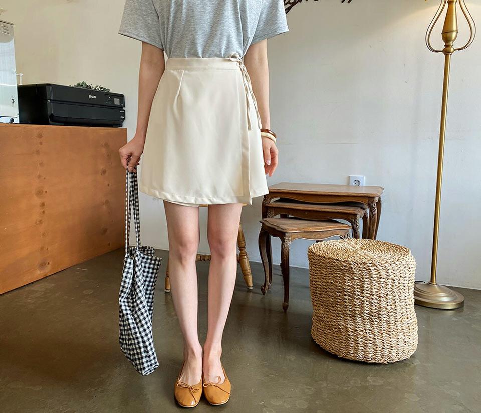 ラップショートパンツ・全2色・t61904 レディース 【pt】【韓国 ファッション ボトムス ショート ショートパンツ スカートパンツ パンツスカート ラップ リボン カジュアル ルーズ ゆったり 体型カーバー 細身 夏 春】