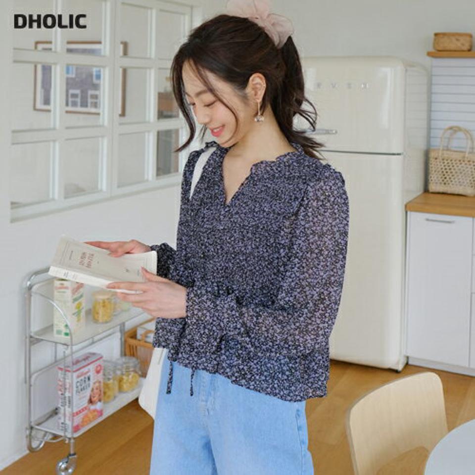 シャーリング小花柄ブラウス・全2色・e61878 レディース 【bl】【韓国 ファッション トップス ブラウス 長袖 シャーリング 花柄 フラワー パターン フリル リボン フレア フェミニン ガーリー 体型カバー 細身 夏 春】