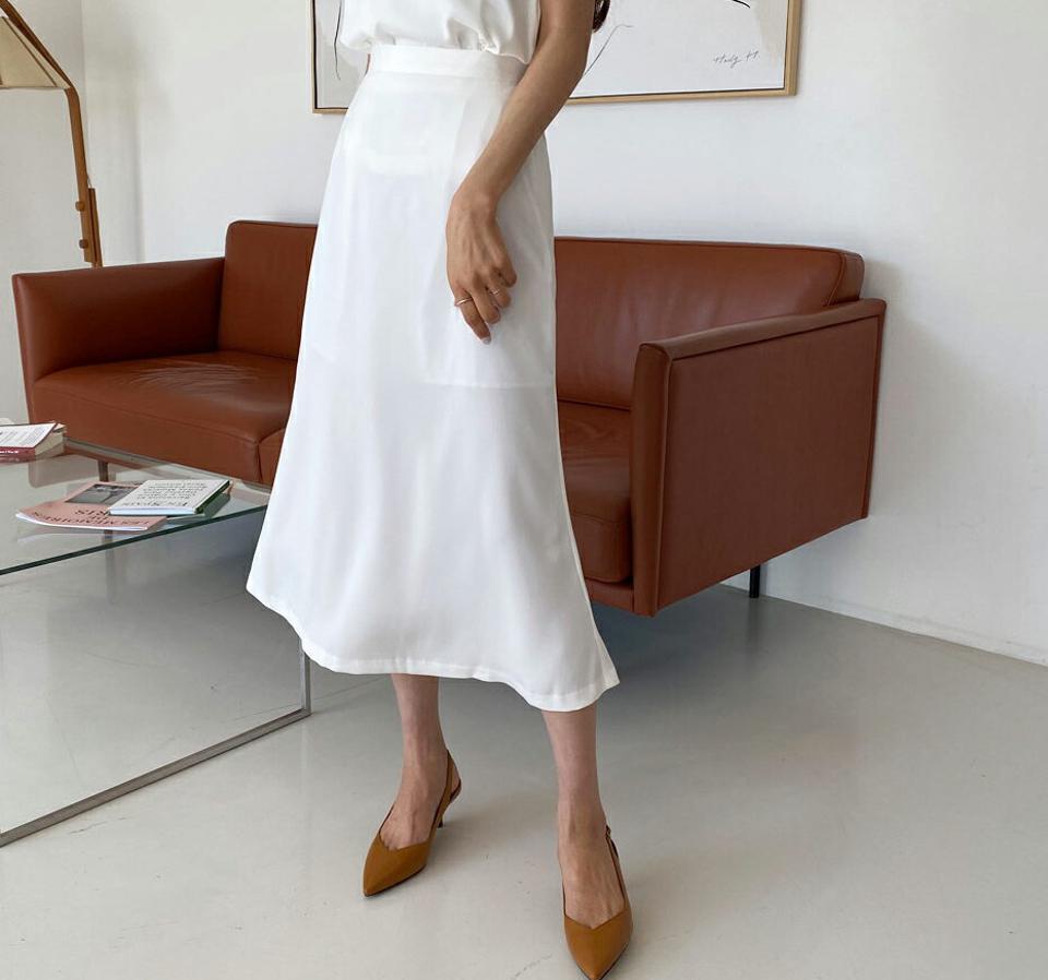 シルキーフレアスカート・全4色・t63367 レディース 【sk】【韓国 ファッション ボトムス スカート ロング ロングスカート シルキー 光沢 フレア 体型カバー 細身 カジュアル ベーシック フェミニン 夏 春】