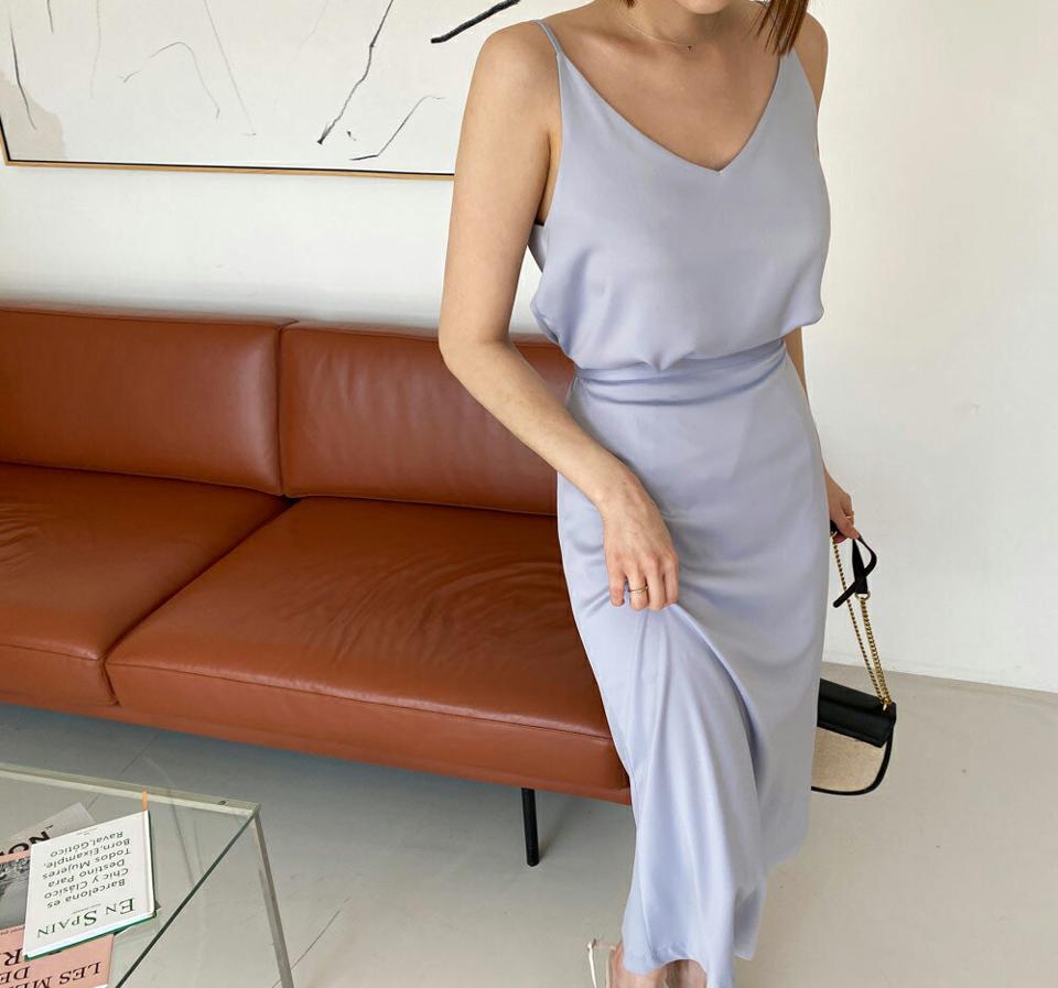 シルキースリーブレス&スカートSET・全4色・t63366 レディース 【ops】【韓国 ファッション ワンピース ロング ロングワンピース シルキー キャミワンピース セットアップ スリーブレス Vネック フレア 細身 体型カバー 夏 春】