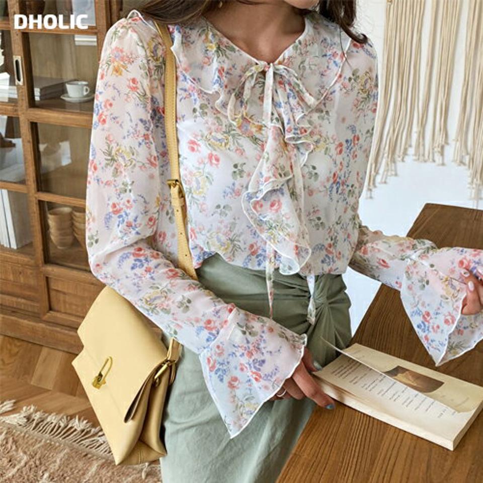 リボンネック花柄ブラウス・全3色・t63357 レディース 【bl】【韓国 ファッション トップス ブラウス 長袖 花柄 フラワー パターン Vネック リボン シアー 透け感 ガーリー 体型カバー 細身 フェミニン 上品 夏 春】