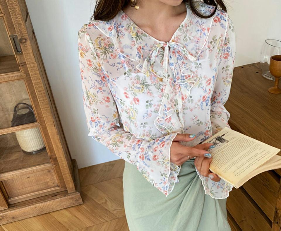 リボンネック花柄ブラウス・全3色・t63357 レディース 【bl】【韓国 ファッション トップス ブラウス 長袖 花柄 フラワー パターン Vネック リボン シアー 透け感 ガーリー 体型カバー 細身 フェミニン 上品 夏 春】