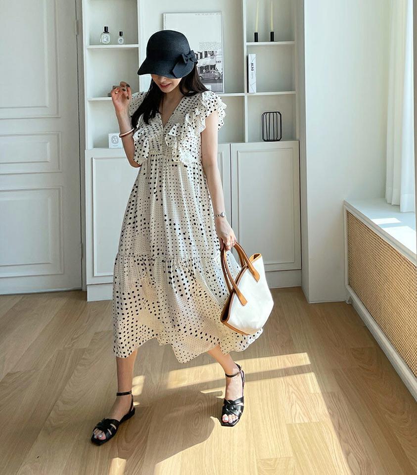 Vネックドットフリルワンピース・全3色・b67952 レディース 【ops】 ワンピース ロング ロングワンピース ドット柄 フリル Vネック ショートスリーブ キャップスリーブ ガーリー 可愛い かわいい 春 夏 韓国 ファッション ハイホリHIHOLLI