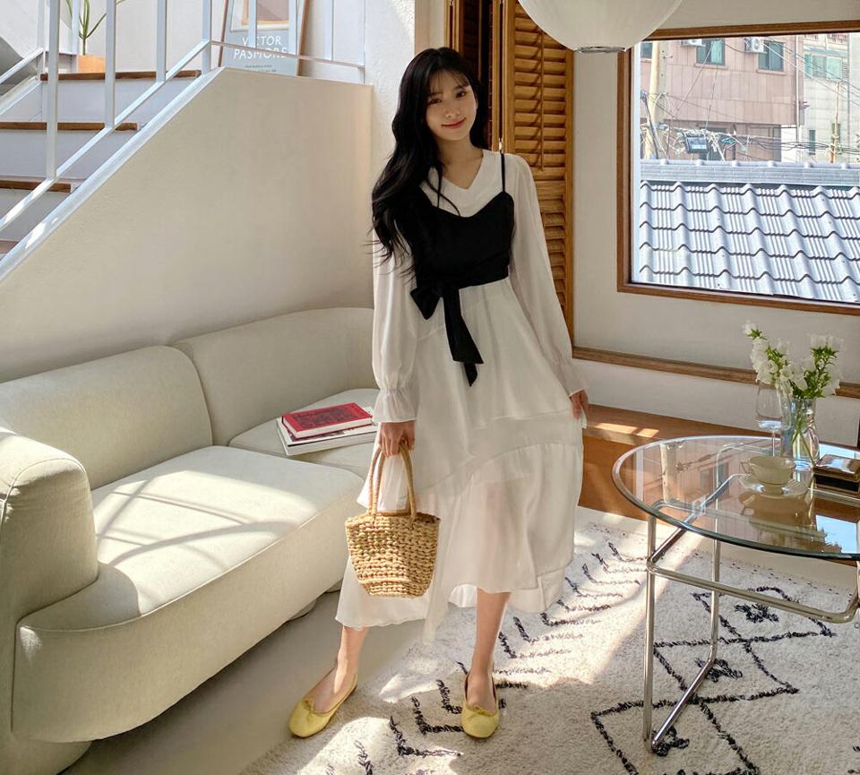 ビスチェ付ティアードワンピース・全1色・t63851 レディース 【ops】【韓国 ファッション ワンピース ロング ロングワンピース 異素材 ビスチェ セット スリム フィット ティアード Vネック Aライン フレア カジュアル フェミニン 体型カバー 春 夏】【NIJU】