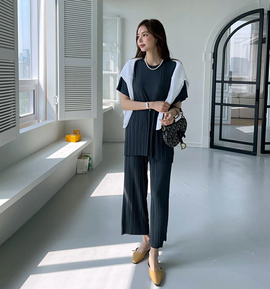 プリーツスリットTシャツ&パンツSET・全4色・b67957 レディース 【pt】【セットアップ setup トップス 半袖 プリーツ Tシャツ スリット パンツ ズボン ロングパンツ シンプル 大人 春 夏 韓国 ファッション】【ハイホリHIHOLLI】