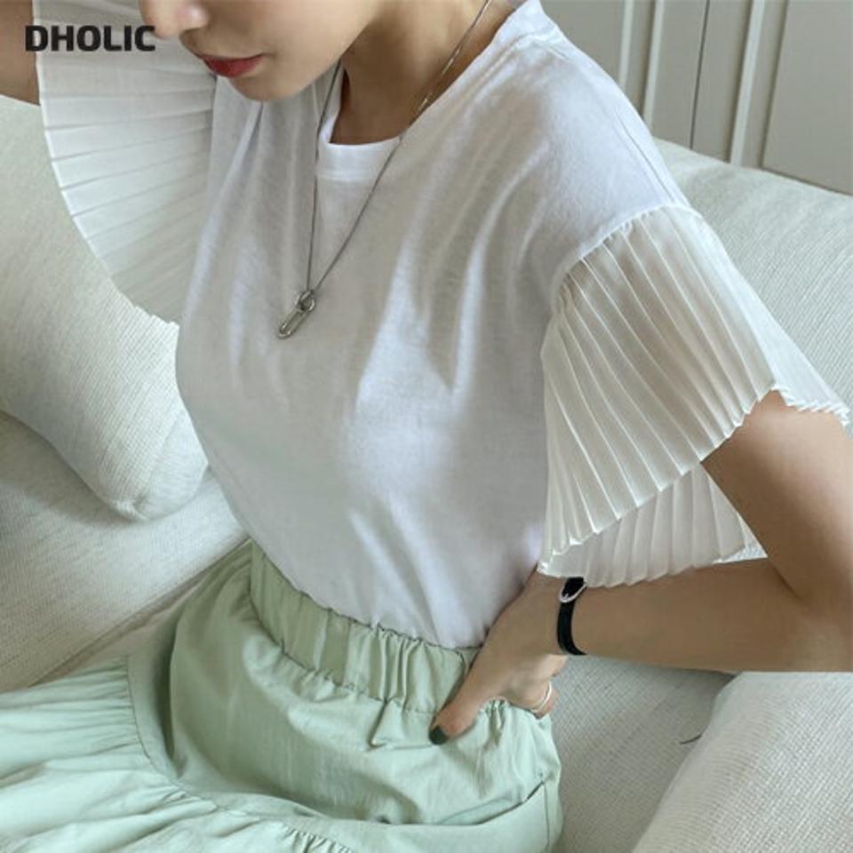 【10%OFF】≪人気商品再入荷≫プリーツスリーブTシャツ・全3色・t67942 レディース 【tops】トップス Tシャツ 半袖 プリーツ フェミニン 単色 シンプル かわいい 可愛い 袖コン 二の腕カバー ホワイト 白 コットン 綿 春 夏 韓国ファッション ハイホリHIHOLLI セール SALE