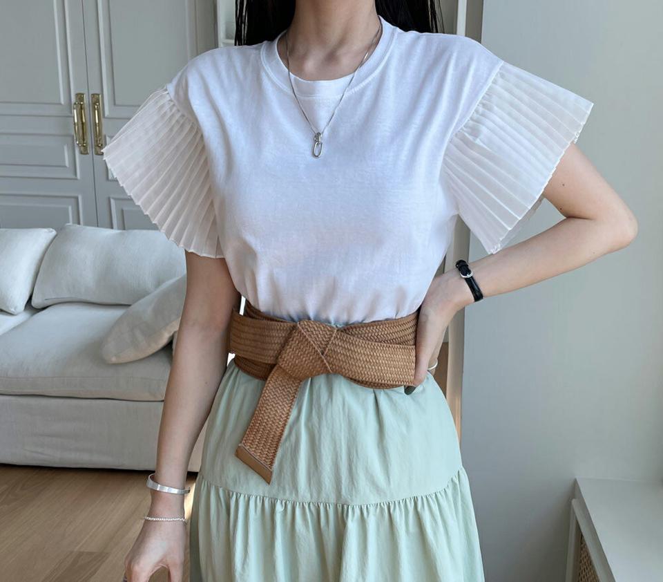 【10%OFF】≪人気商品再入荷≫プリーツスリーブTシャツ・全3色・t67942 レディース 【tops】トップス Tシャツ 半袖 プリーツ フェミニン 単色 シンプル かわいい 可愛い 袖コン 二の腕カバー ホワイト 白 コットン 綿 春 夏 韓国ファッション ハイホリHIHOLLI セール SALE