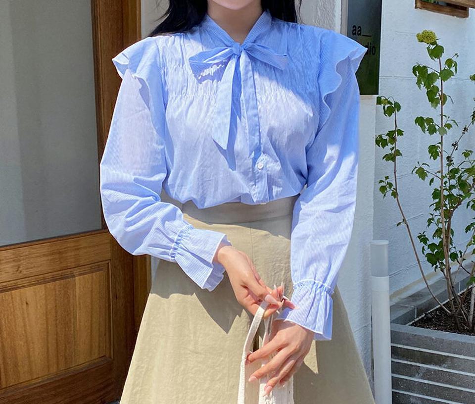 ストライプフリルリボンブラウス・全2色・t63840 レディース 【bl】 韓国 ファッション トップス ブラウス 長袖 ストライプ パターン フリル リボン ボリューム ルーズ ゆったり ガーリー 体型カバー 細身 春 夏 NIJU