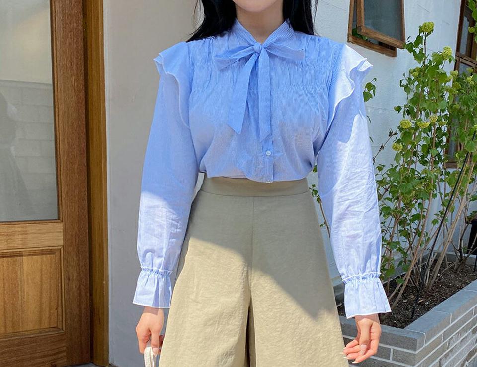 ストライプフリルリボンブラウス・全2色・t63840 レディース 【bl】 韓国 ファッション トップス ブラウス 長袖 ストライプ パターン フリル リボン ボリューム ルーズ ゆったり ガーリー 体型カバー 細身 春 夏 NIJU