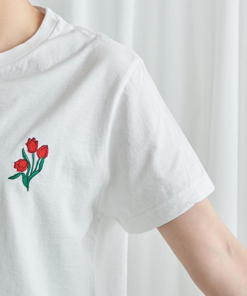 ○チューリップ刺繍　Tシャツ（Lene non finito）