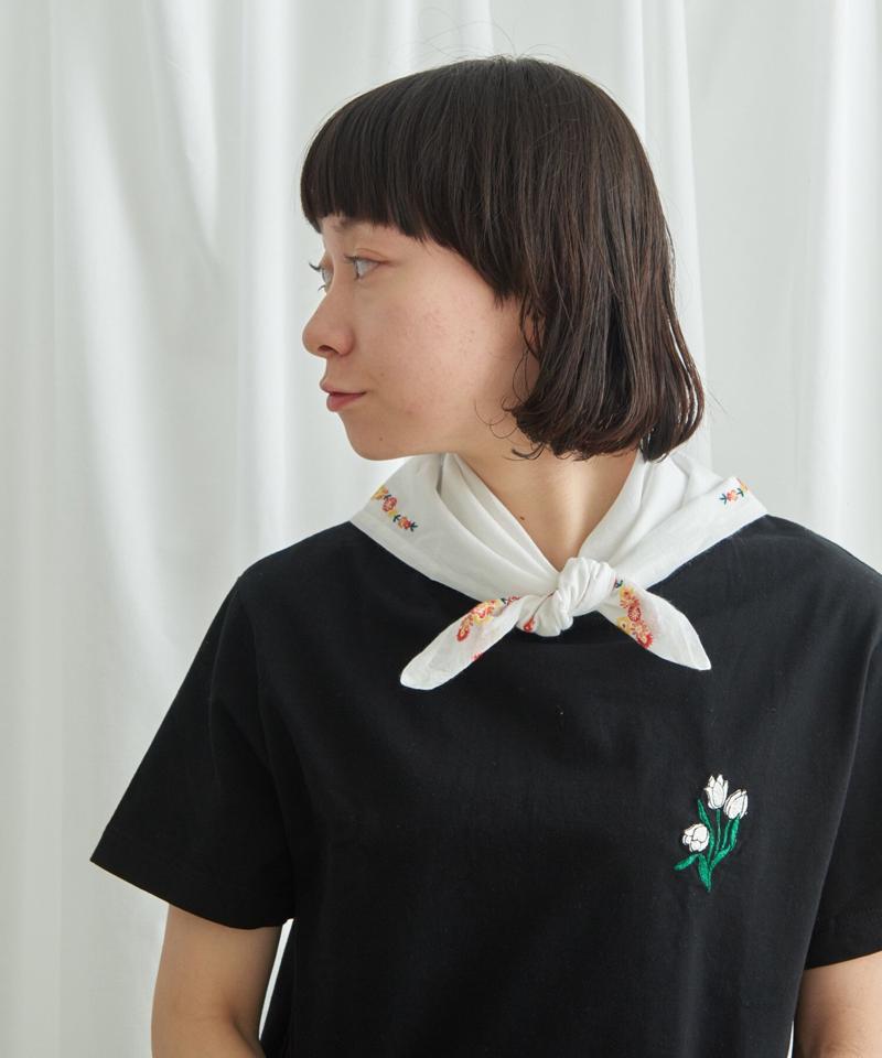 ○チューリップ刺繍　Tシャツ（Lene non finito）