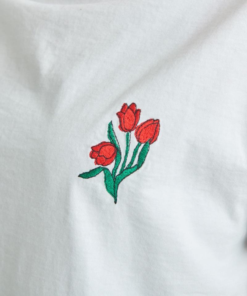 ○チューリップ刺繍　Tシャツ（Lene non finito）